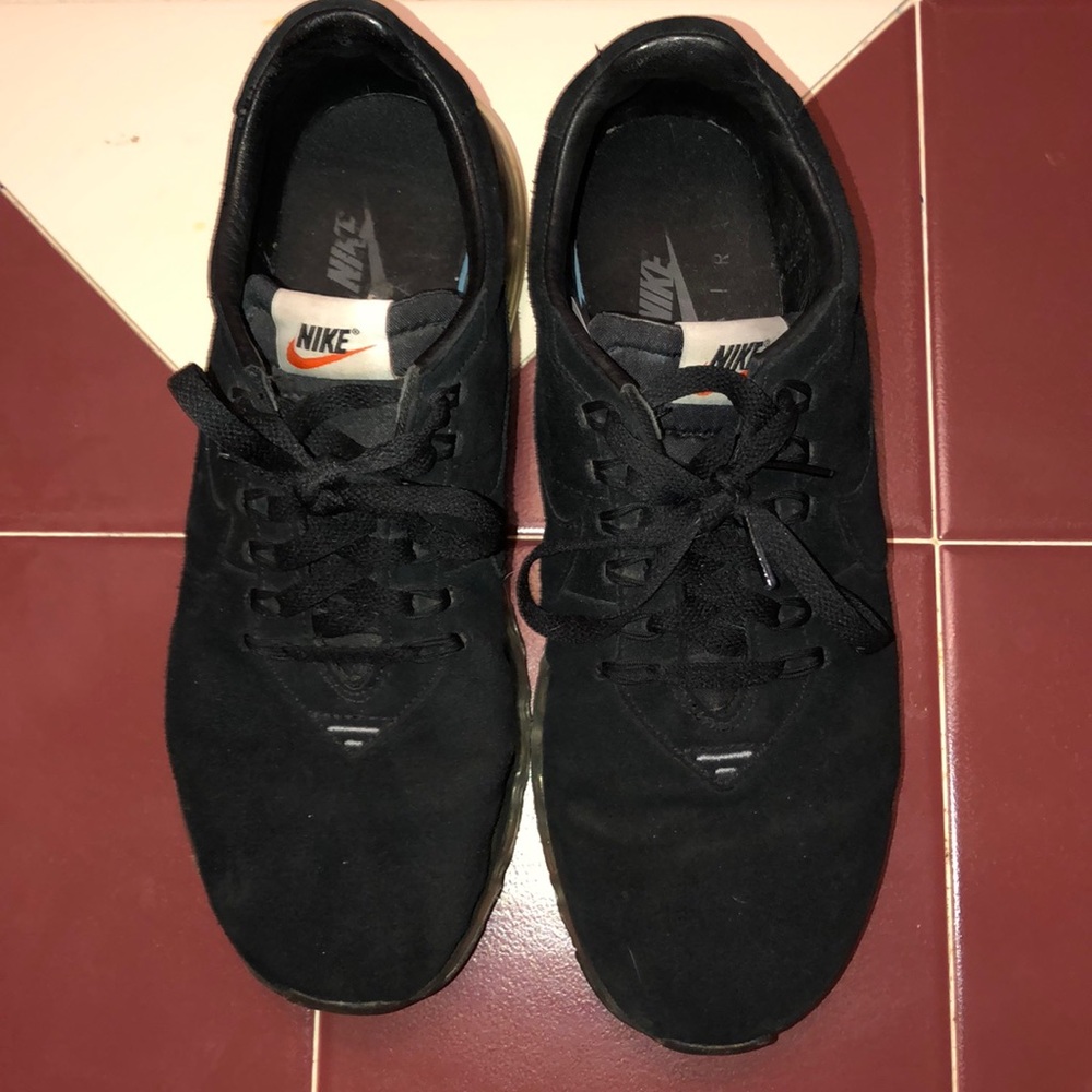 Nike Air Max LD 0 triple black